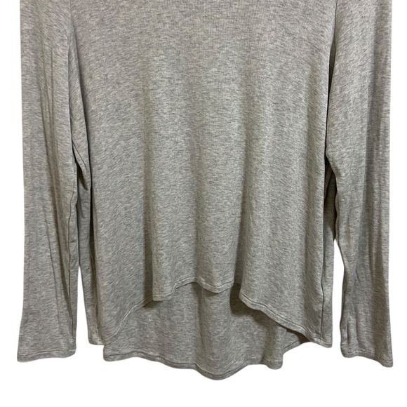 Athleta Grey Ribbed Long Sleeve Shirt Top Pleated Back Activewear Gym Size Small - Picture 7 of 9